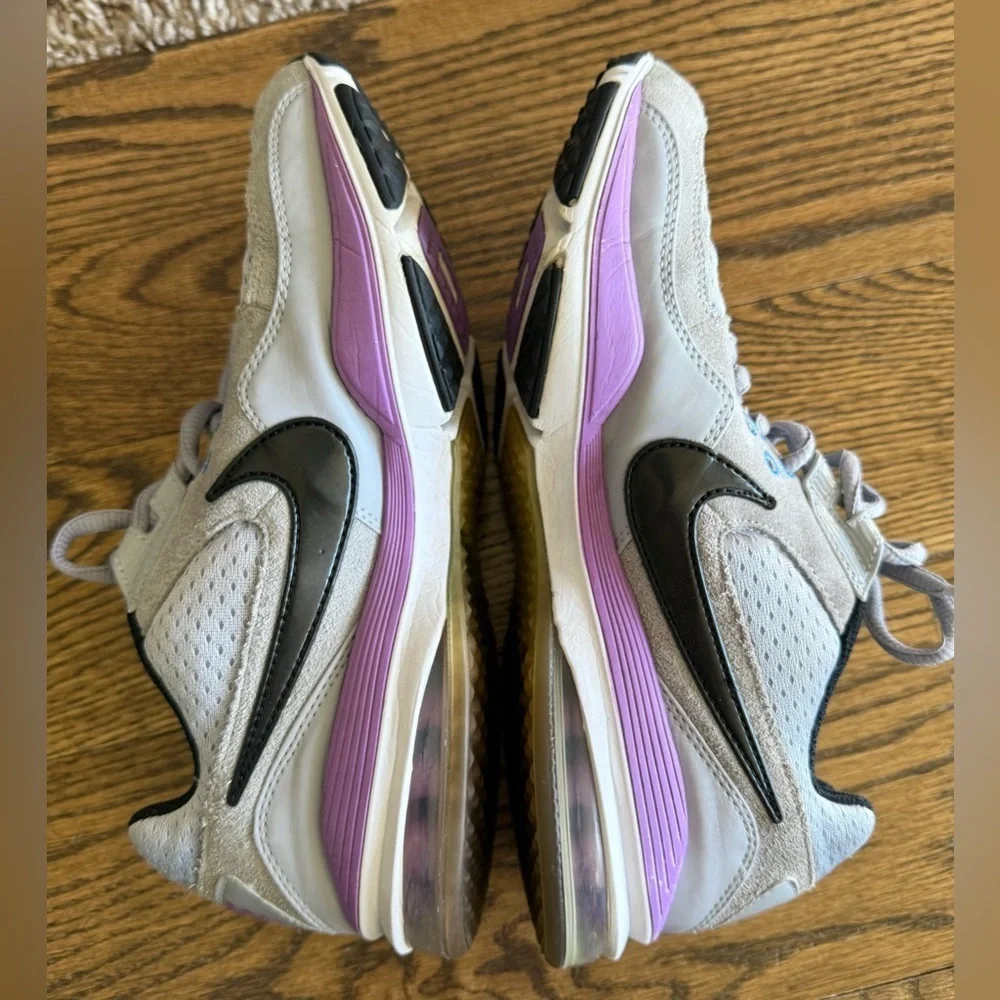 Nike Air Team Max Air Training Sneakers Women’s 7 Gray Purple